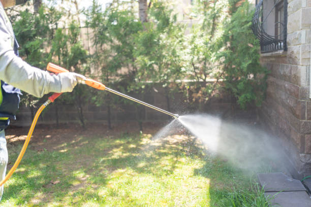Best Commercial Pest Control Services  in Medford Lakes, NJ